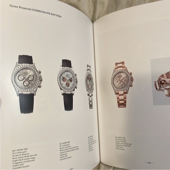 Authentic Rolex Book - Picture 4 of 8